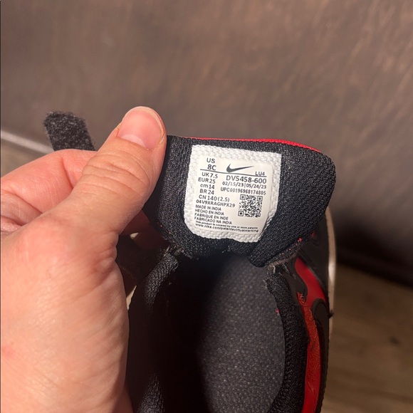 Nike Toddler Size 8 Court Borough Low Recraft Sneaker Red & Black - Picture 7 of 7